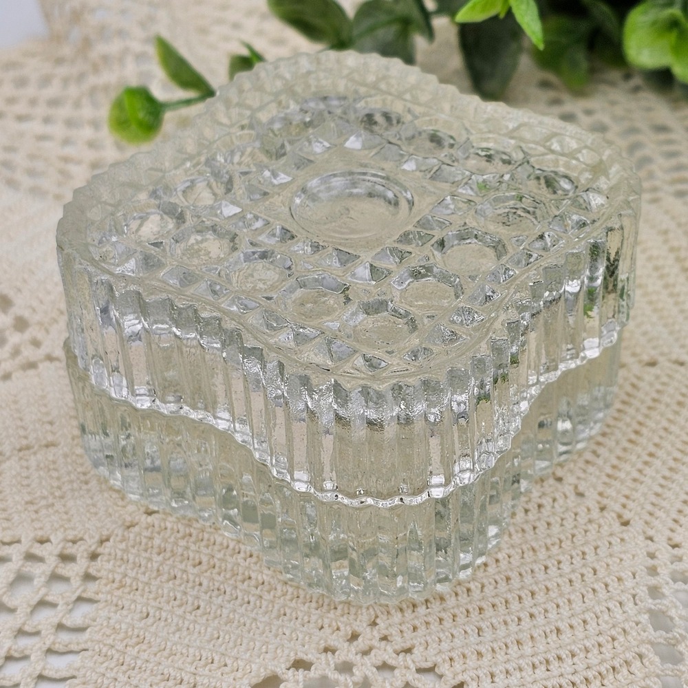 Vintage Made in Romania Pressed Glass Clover Trinket Box with Lid Clear Jewelry